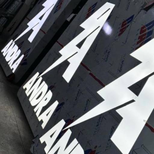 Luminoso - Destaque Iluminado para Sua Marca em São José dos Campos/SP por ACM Vale - Comunicação Visual e Estruturas Metálicas 