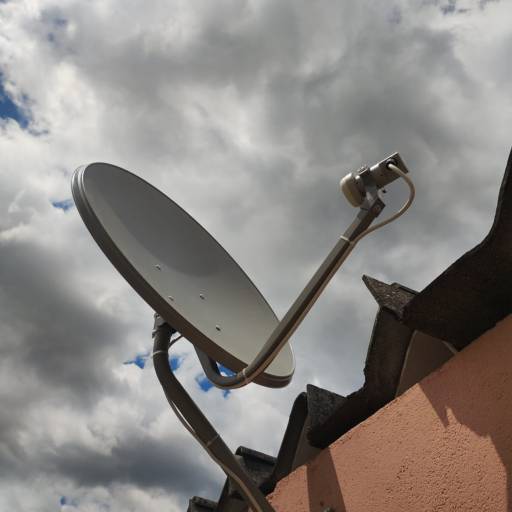 Antena Parabólica banda Ku StarOne C2 70w multiponto instalada para dois pontos no bairro Vila Rica Santo André em 10/12/2025