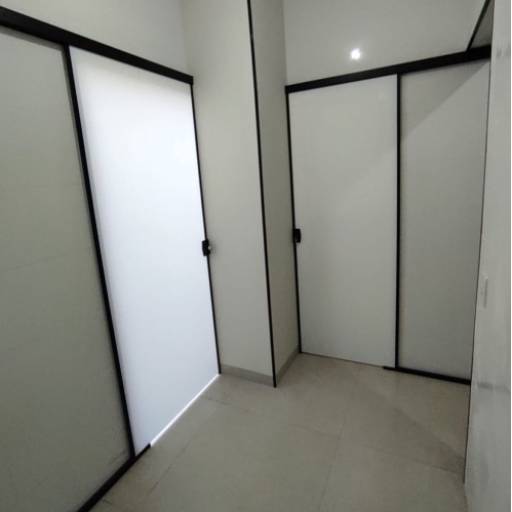 Portas de Vidro Temperado em Jaú, SP | Elegância e Segurança