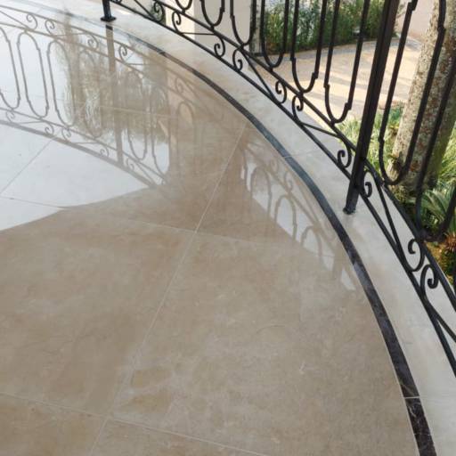 Piso em Crema Marfil – Antes e Depois