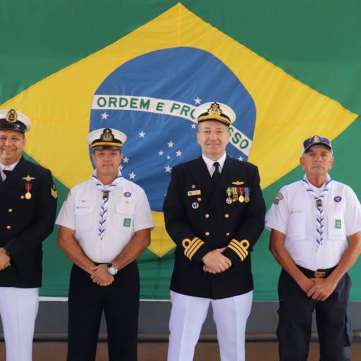 Solenidade na Capitania Fluvial Tietê-Paraná com a presença do comandante, o senhor Capitão de Fragata Kodel.