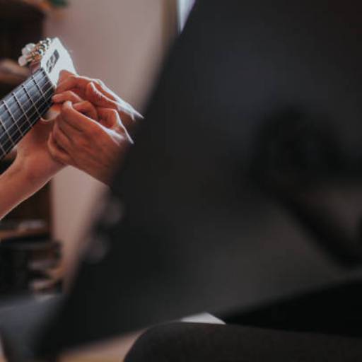 Aulas de Instrumentos de Corda em Carapicuíba, SP
