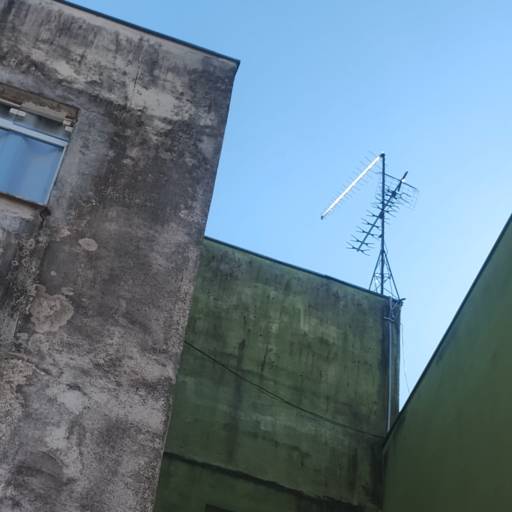 Instalação de antena proeletronic 38 elementos para antena coletiva para 16 pontos no Bairro Jardim Santo André em Santo André em 12/05/2026