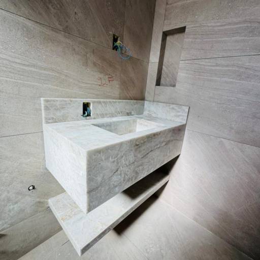 Obra em Andamento em Riviera de Santa Cristina XIII