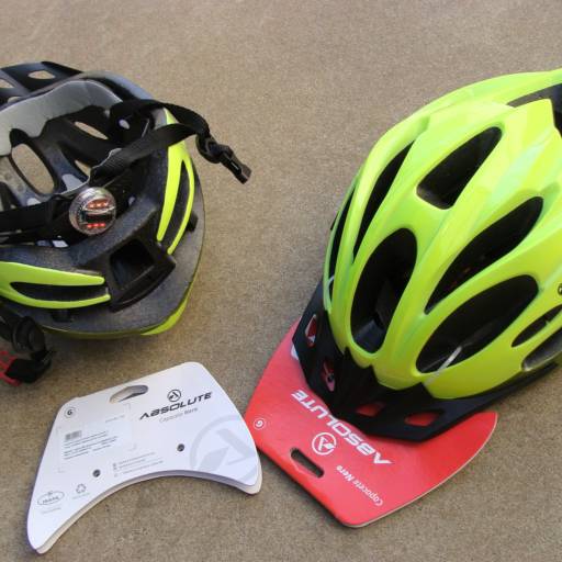 CAPACETE GRANDE MÉDIO AMARELO NEON BRILHANTE COM VERDE OLIVA VISEIRA REGULAGEM SINALIZADOR NERO ABSOLUTE em Bauru, SP por Two Force Bike Shop