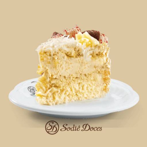 Bolo de Abacaxi com Coco Zero Açúcar por Sodiê Doces