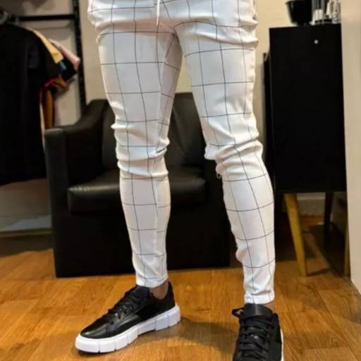 Calça Masculina Skinny Xadrez Bengaline Branca com Poliamida e Elastano
