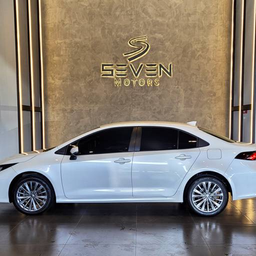 TOYOTA COROLLA 2.0 16v 4p Xei Flex Automático 2024 em Botucatu, SP por Seven Motors Concessionária