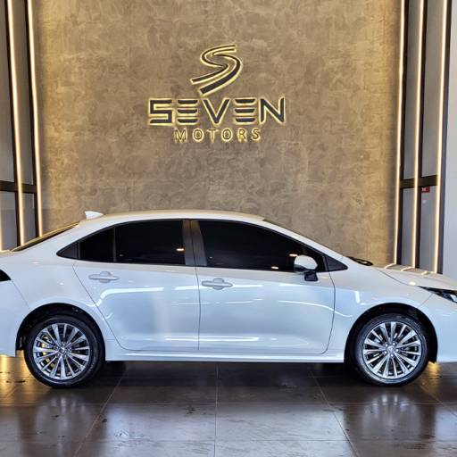 TOYOTA COROLLA 2.0 16v 4p Xei Flex Automático 2024 em Botucatu, SP por Seven Motors Concessionária