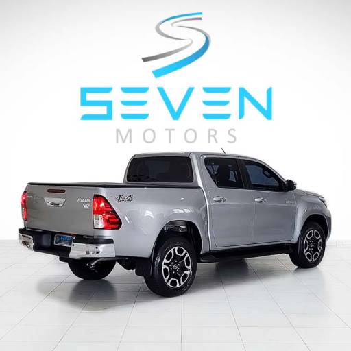 TOYOTA HILUX 2.8 16V SRV 4X4 DIESEL CABINE DUPLA AUTOMÁTICO- 2023/2024 em Botucatu, SP por Seven Motors Concessionária