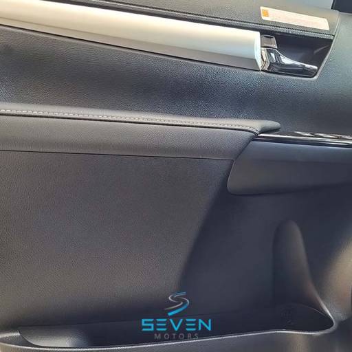 TOYOTA HILUX 2.8 16V SRV 4X4 DIESEL CABINE DUPLA AUTOMÁTICO- 2023/2024 em Botucatu, SP por Seven Motors Concessionária