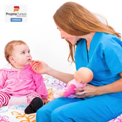 CURSO DE BABÁ E BABYSITTER
