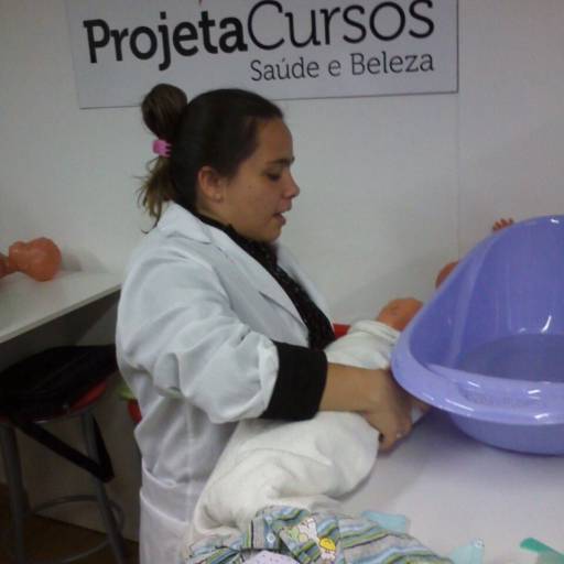 CURSO DE BABÁ E BABYSITTER por Projeta Cursos Profissionalizantes 