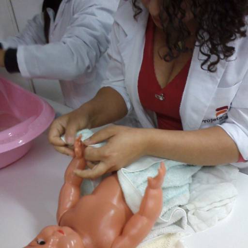 CURSO DE BABÁ E BABYSITTER por Projeta Cursos Profissionalizantes 