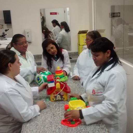 CURSO DE BABÁ E BABYSITTER por Projeta Cursos Profissionalizantes 