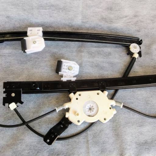 MÁQUINA DE VIDRO ELÉTRICO - GOL G2/G3 em Itupeva, SP por Spx Acessórios e Autopeças