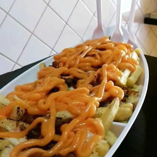 Comprar o produto de Barca de Batatas frita em Salgados pela empresa Vovó Bidu Açaí e Batataria em Jundiaí, SP por Solutudo