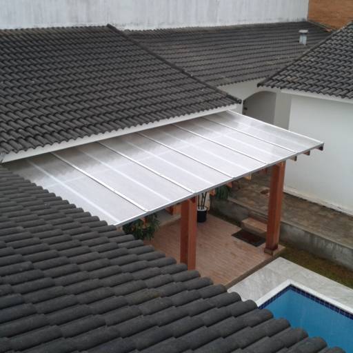 Policarbonato por Fator Sign Coberturas e Totens