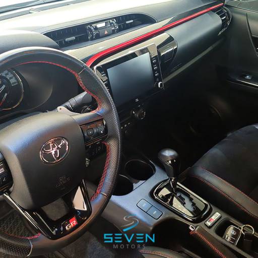 TOYOTA HILUX 2.8 16V GR SPORT 4X4 TURBO DIESEL CABINE DUPLA AUTOMÁTICO- 2022 em Botucatu, SP por Seven Motors Concessionária