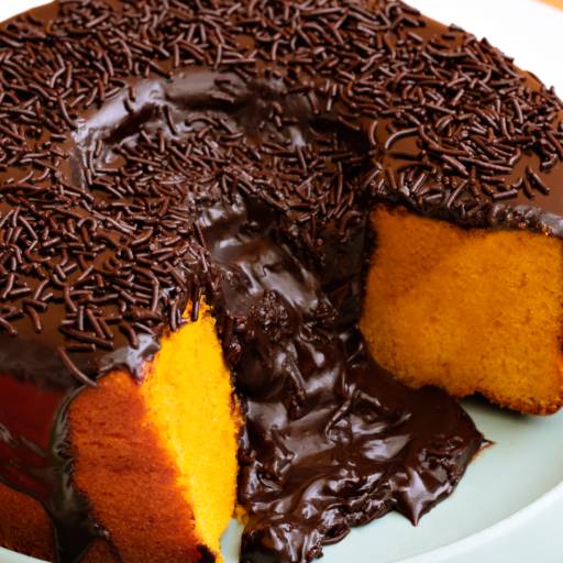 Bolo de Cenoura por Bolirium Brasil - Padaria Artesanal