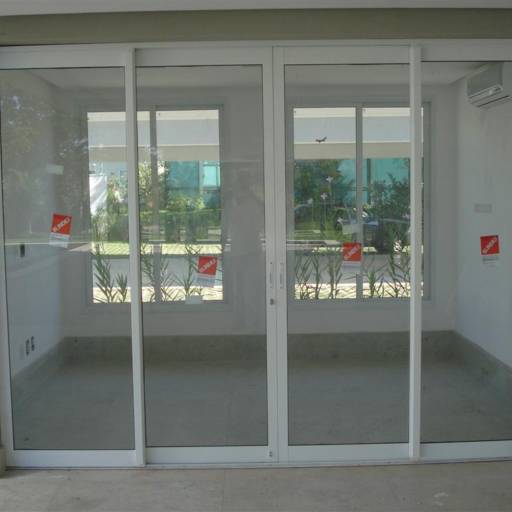 Porta 4 Folhas em Alumínio
