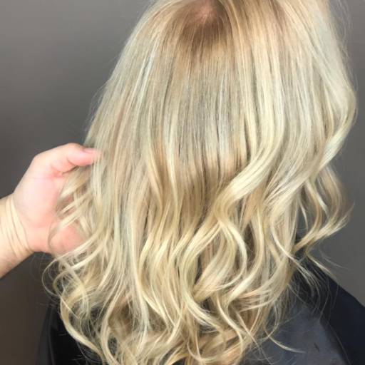 Luzes e Mechas – Ilumine Seu Visual em Bauru por Vie de Luxe