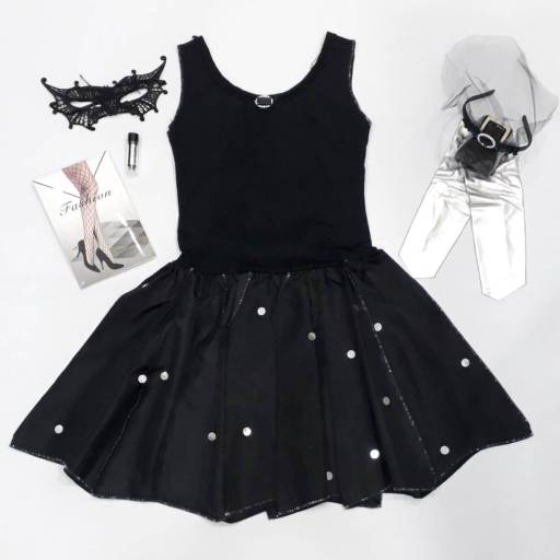 2610 - Vestido viúva adulto (tamanho 40) em Tietê, SP por Fantasia & Folia