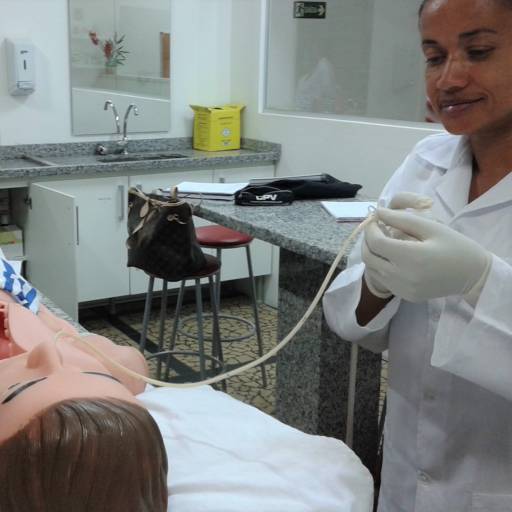 CURSO DE CUIDADOR DE IDOSOS por Projeta Cursos Profissionalizantes 