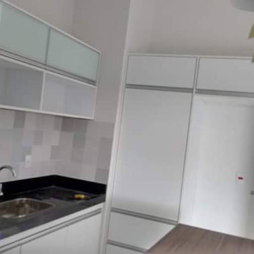 Cozinha com ilha por D'Sousa Marcenaria 