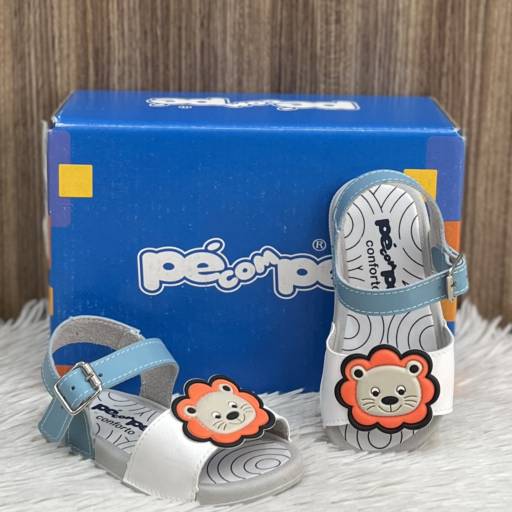 Sandália infantil Pé com Pé  em Uberlândia, MG por Lojas Dom Flavittos