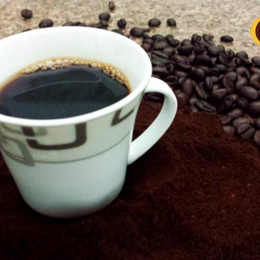 CAFÉ TORRADO E MOIDO por Armazém Sinhá