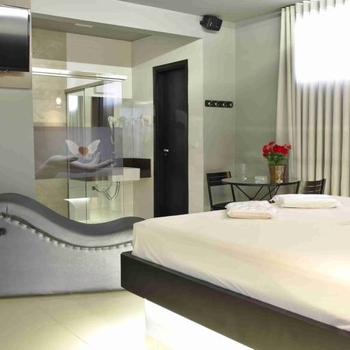 Suíte Simples - Ap 12 por Volúpia Motel