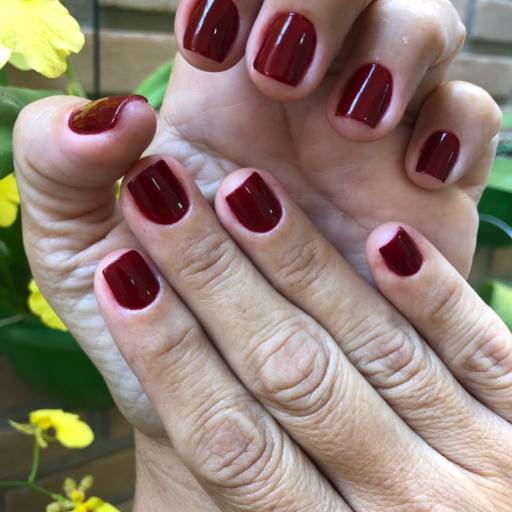Unhas  por Salão Deixa Cachear