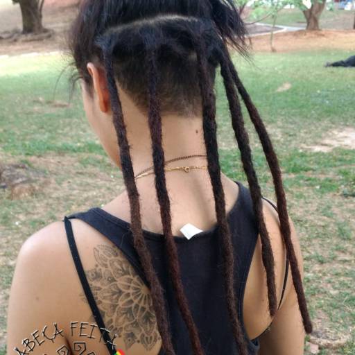 Extensão de dreads naturais por Cabeça Feita Dreadlocks