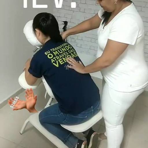 Quick Massagem ,   Empresarial por Fabi Estética