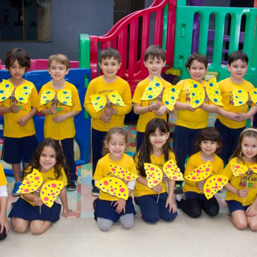 Fazendo arte por Infantilândia Pee Wee