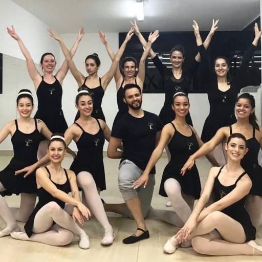 Aulas de ballet clássico adulto iniciante em Botucatu, SP por SD Ballet Botucatu