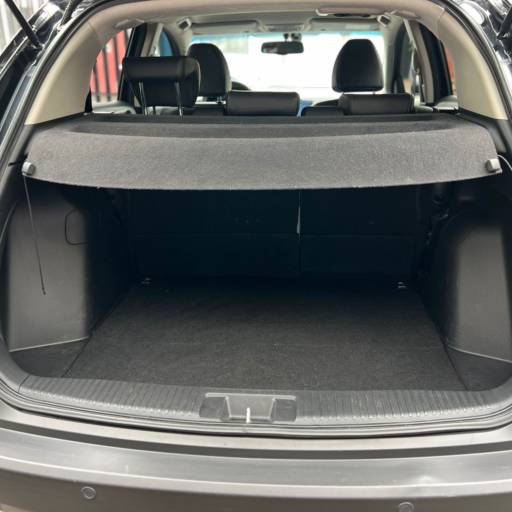 HONDA HRV 1.8 TOURING  em Botucatu, SP por Ricardo Veículos Multimarcas