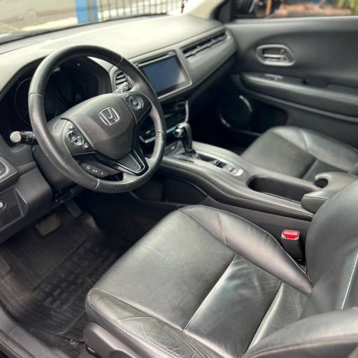 HONDA HRV 1.8 TOURING  em Botucatu, SP por Ricardo Veículos Multimarcas
