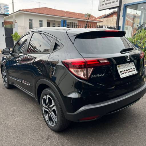 HONDA HRV 1.8 TOURING  em Botucatu, SP por Ricardo Veículos Multimarcas