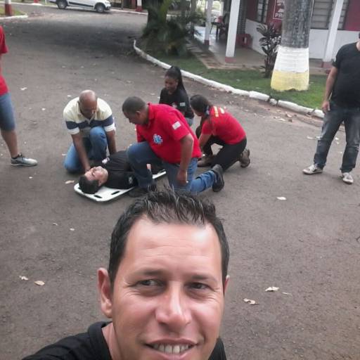 A.P.H – Atendimento Pré Hospitalar - Álbum 3 por B.p.c Emergencia Treinamentos Marilia-Lin/sp