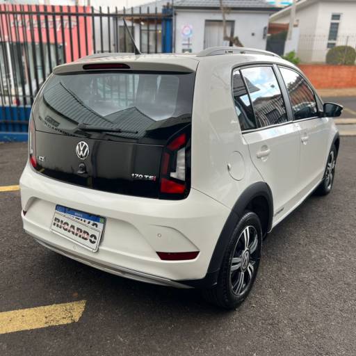 VW UP XTREME 1.0 2020 em Botucatu, SP por Ricardo Veículos Multimarcas