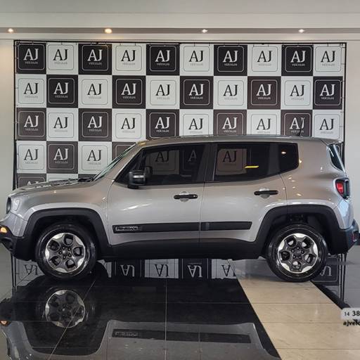 JEEP RENEGADE 1.8 16V 4P FLEX AUTOMÁTICO- 2019 em Botucatu, SP por AJ Veículos