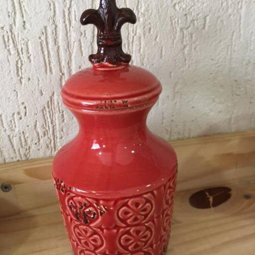 Comprar o produto de Vaso Cerâmica Vermelho em Vasos Decorativos pela empresa Casa Renove Decoracoes em São Carlos, SP por Solutudo