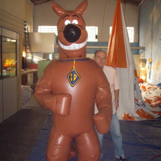 Roupa Inflavel por Caco Balloons - Balões e Infláveis