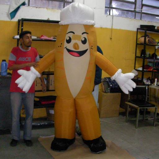 Roupa Inflavel por Caco Balloons - Balões e Infláveis