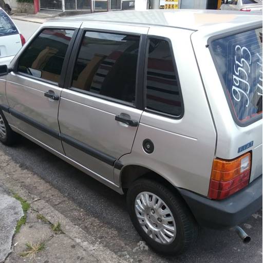 Comprar o produto de Fiat Uno 1993, 4 portas, km131 em A Classificar pela empresa Estacionamento Rogercar em Jundiaí, SP por Solutudo
