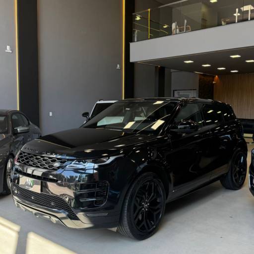 LAND ROVER EVOQUE P300 MHEV HSE R-DYNAMIC 2.0  em Foz do Iguaçu, PR por M7 Exclusive 