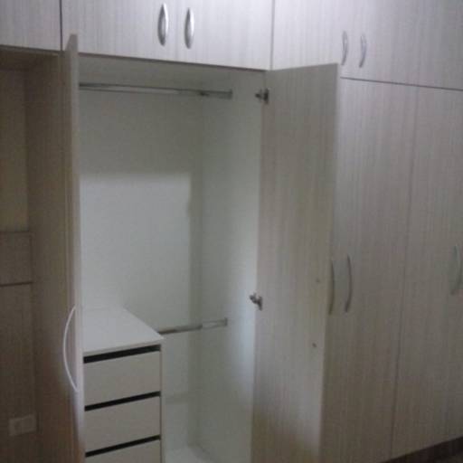 Guarda Roupa Embutido por JM Móveis