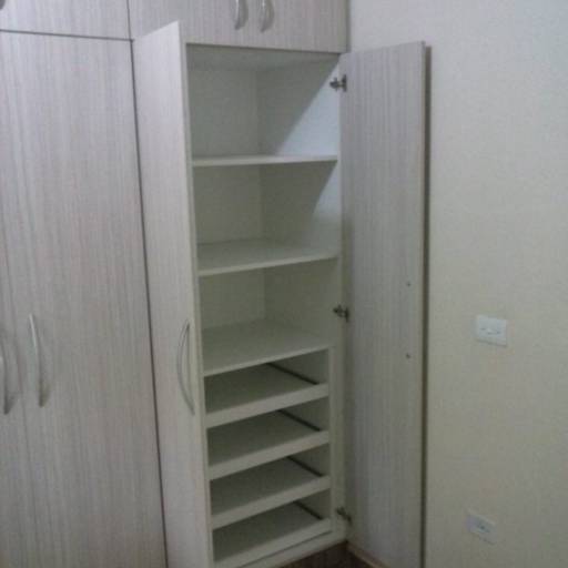 Guarda Roupa Embutido por JM Móveis